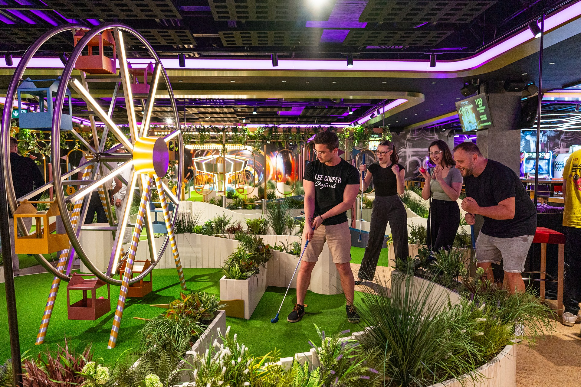 Máj – House of Fun